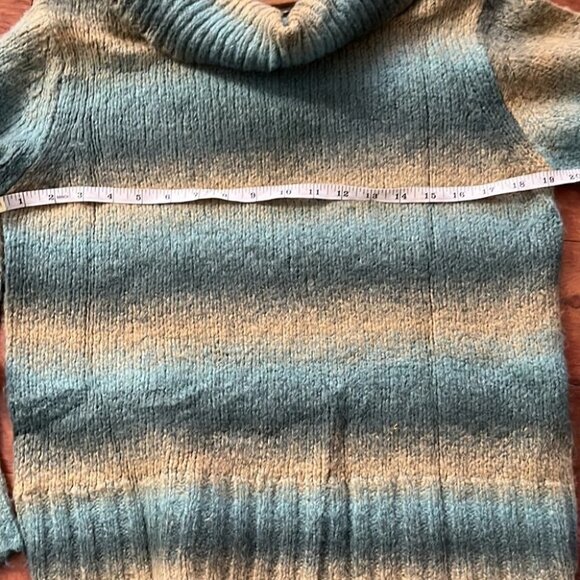 WOOLRICH vintage jade green and gold wool blend cowl neck sweater size medium - Picture 4 of 7